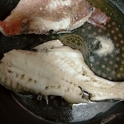 初めて赤魚の煮付け作りました！冷凍のまま夕飯にさっと作れて助かりました〜！味付けも美味しかったです♪